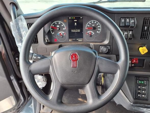 2025 Kenworth D5 image 30