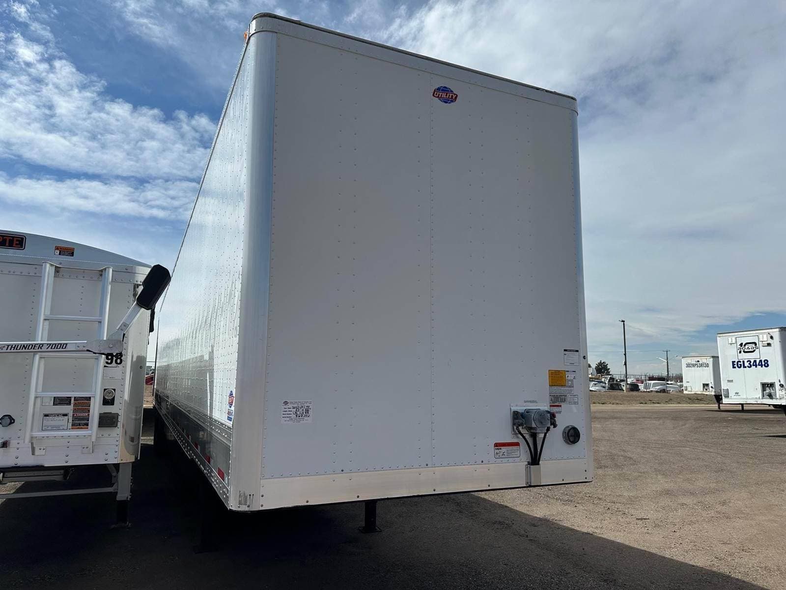2023 Utility 4000D-X image 2