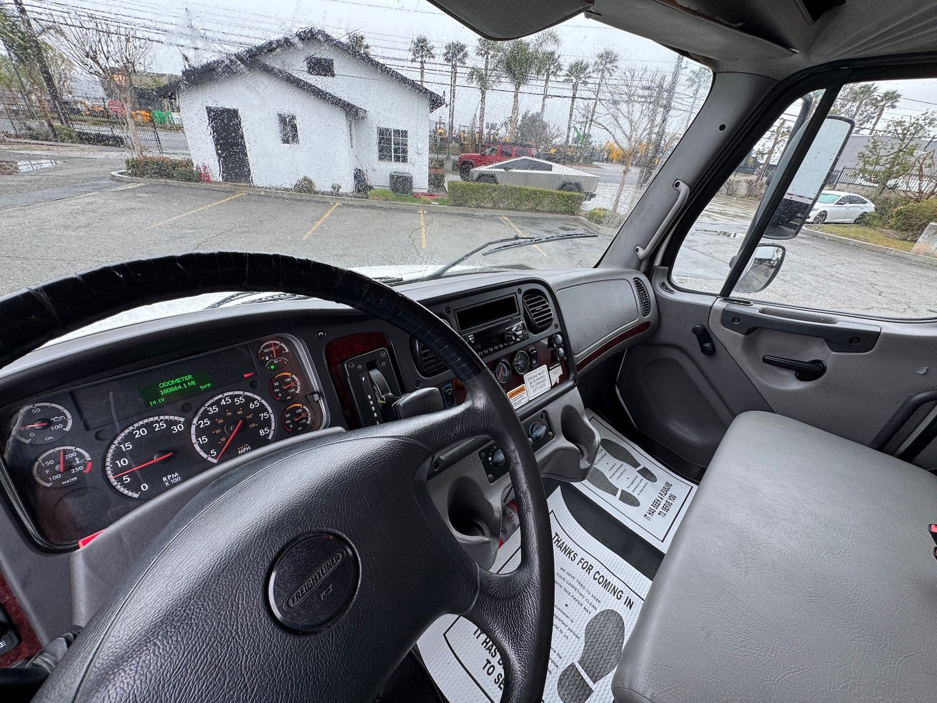 2018 Freightliner BUSINESS CLASS M2 106 image 27