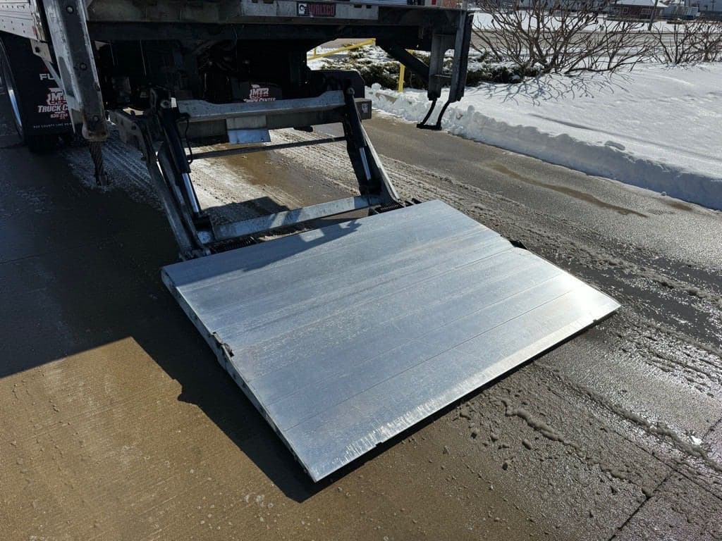 Used 2019 FREIGHTLINER Reefer/Refrigerated Truck, Catering Truck - Food Truck, Beverage Truck - BUSINESS CLASS M2 For Sale image 5