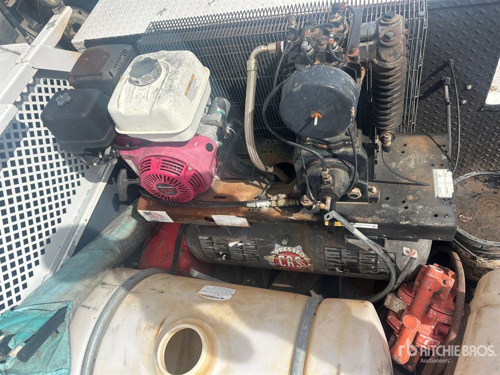 2018 Ford F550sd image 30