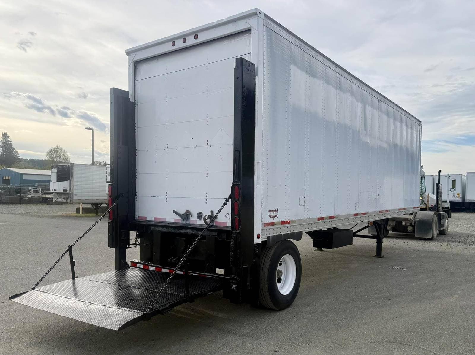 2003 Utility 53` Dry Van image 3