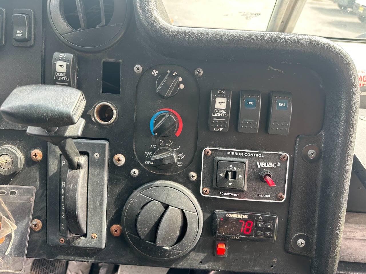 2017 Freightliner MT45 image 25