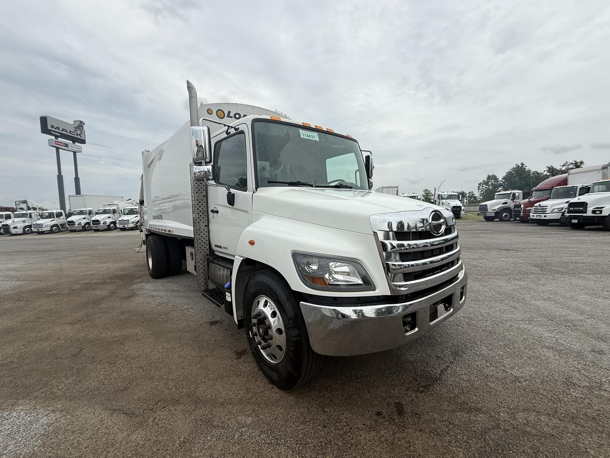 2020 HINO 338 114831 image 7