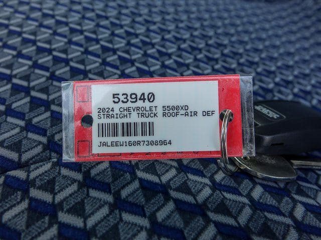 2024 Chevrolet 5500 XD LCF Diesel Work Truck 24'x102"x97" Box Truck image 16