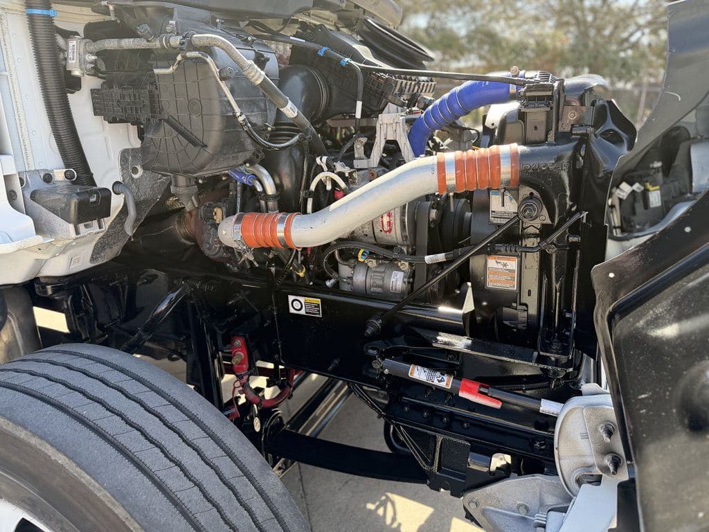 Used 2024 KENWORTH T280 image 6