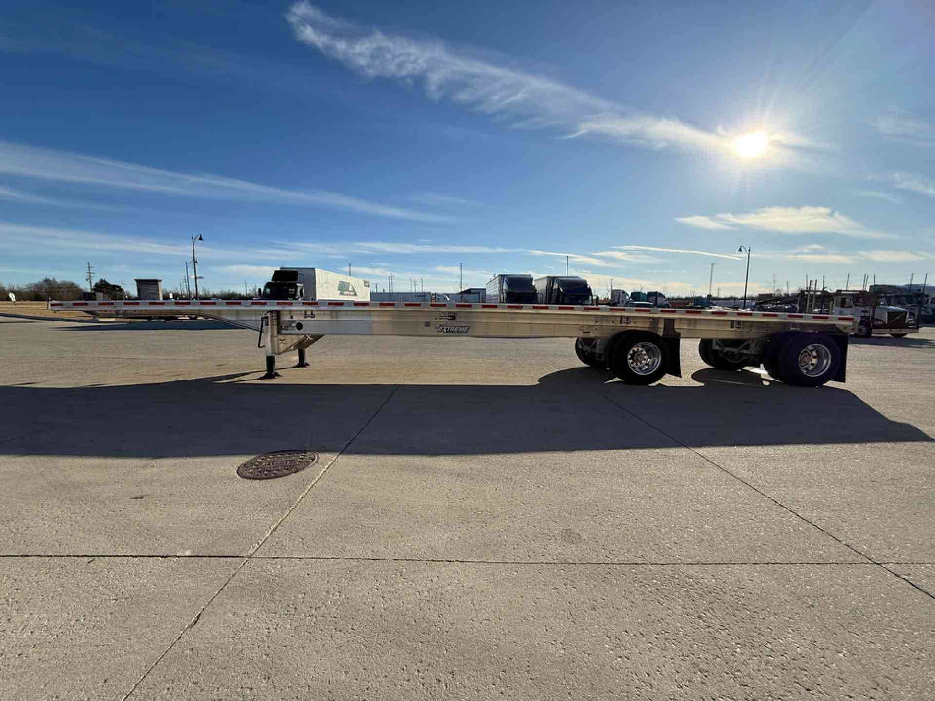 2027 Extreme XP55 Flatbed 48' image 9