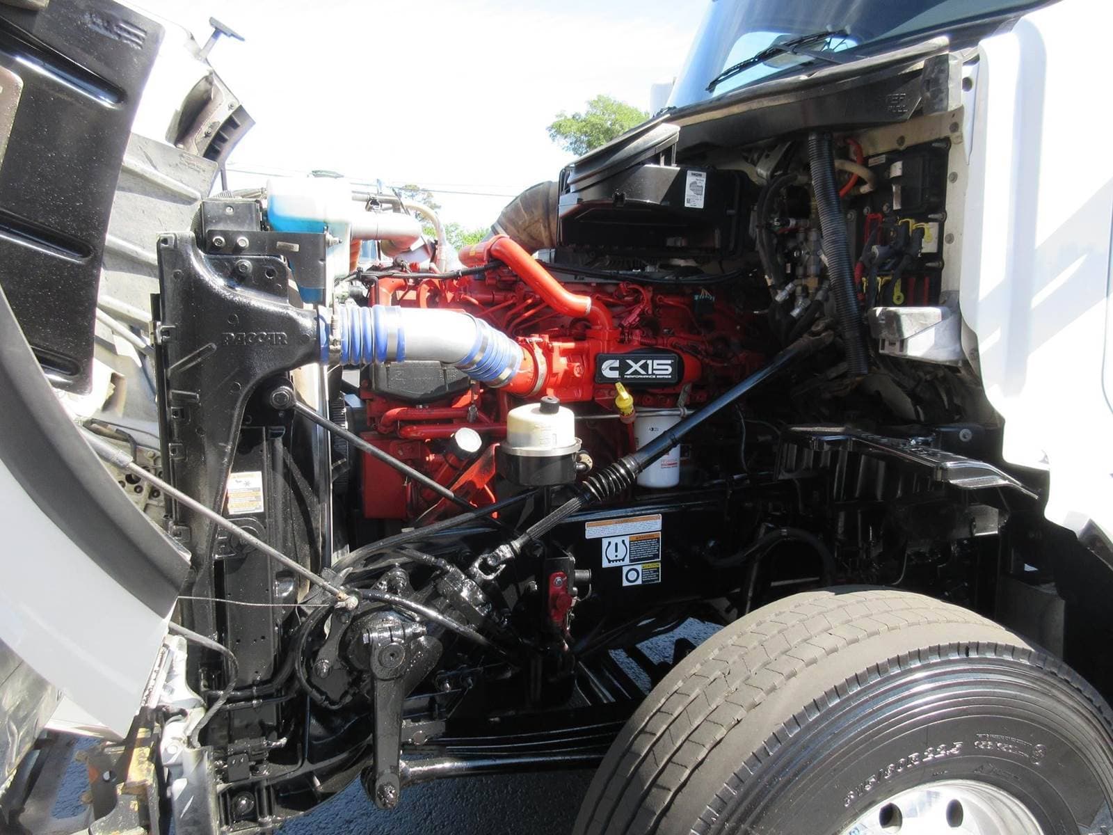 2019 Peterbilt 567 image 8