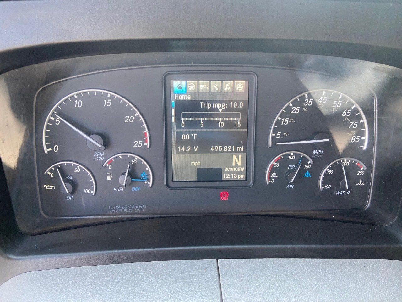 2020 FREIGHTLINER Cascadia CA126 Tandem Axle Sleeper image 12