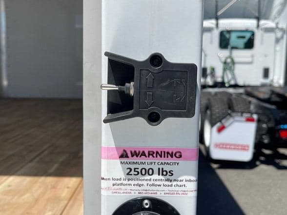 2024 Isuzu NPR HD image 20