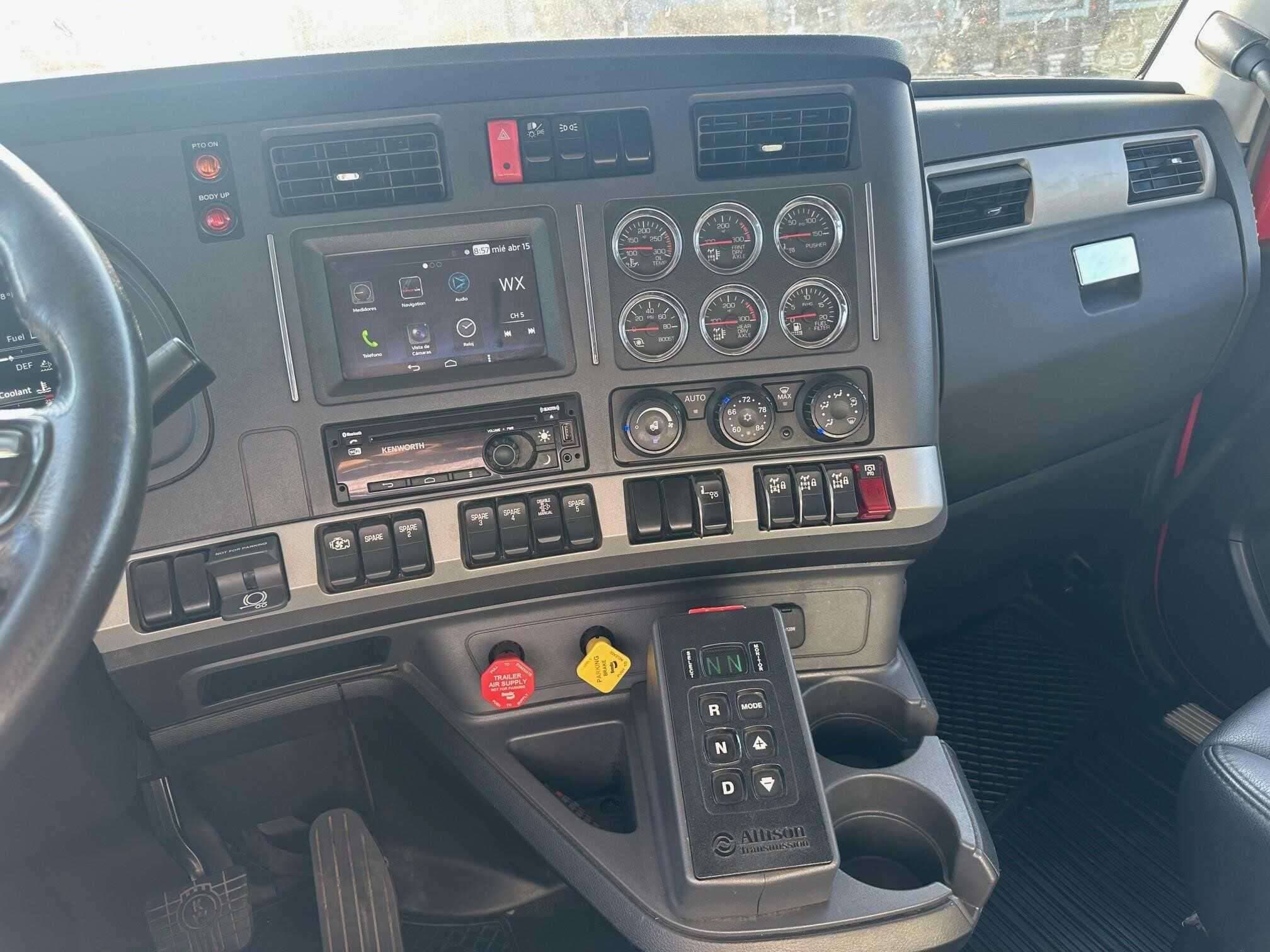 2023 Kenworth T880 image 8