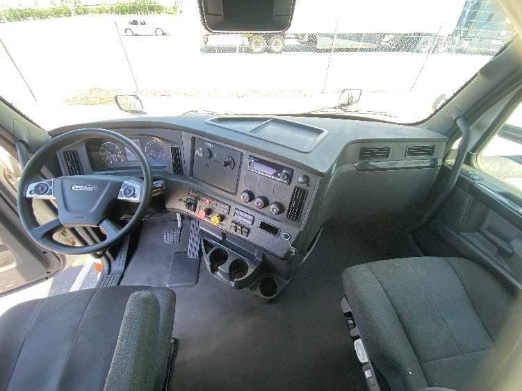 2024 Freightliner Cascadia 126 image 5