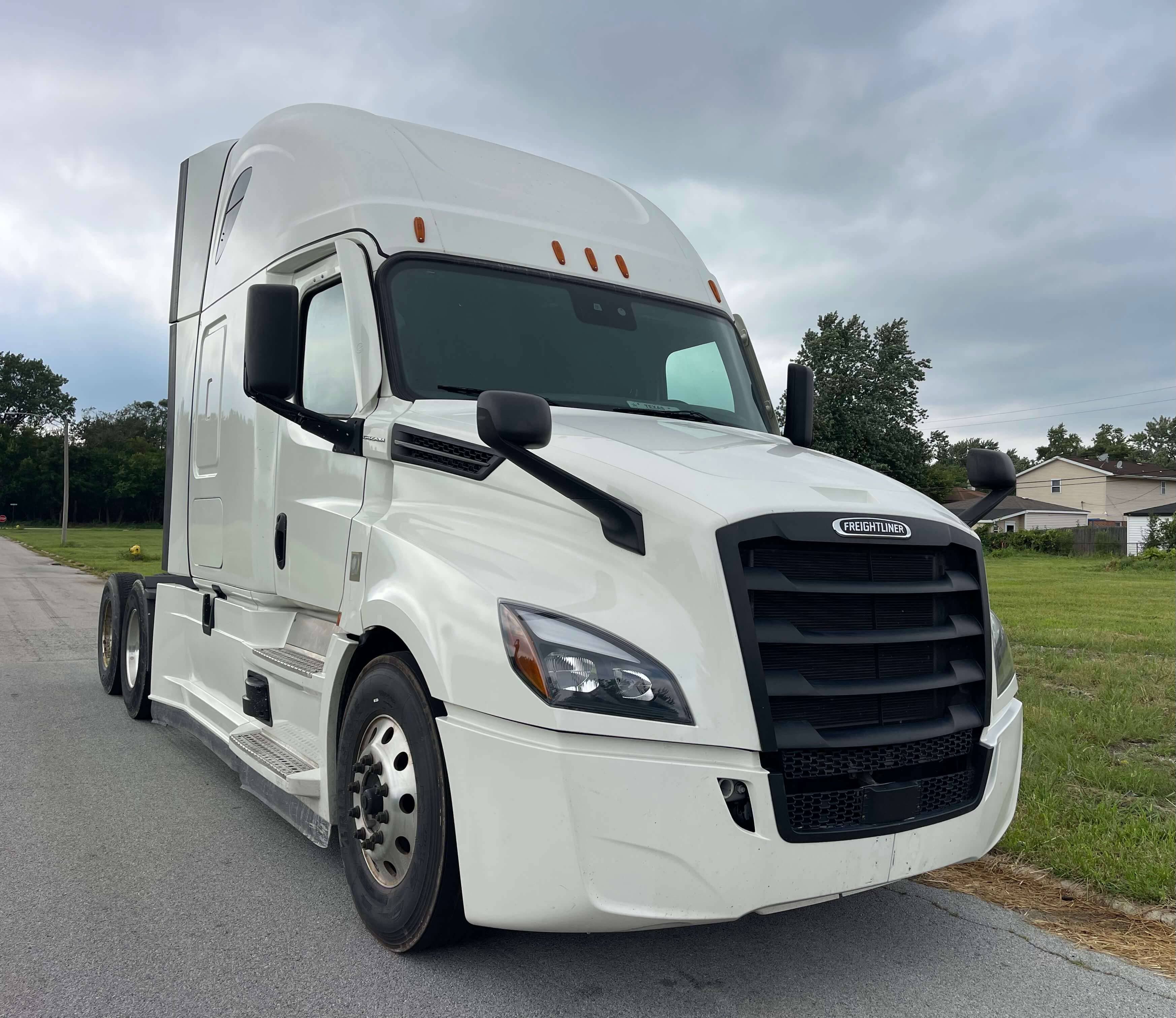 2022 Freightliner Cascadia 126 image 3