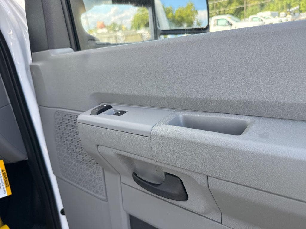 2026 Ford E-350SD Base Box Van image 16