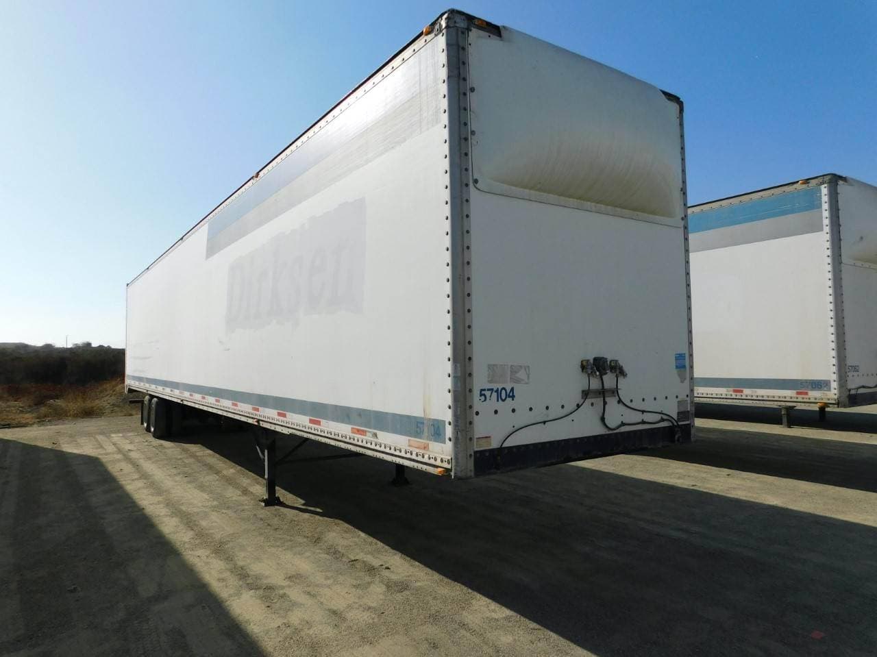2000 Alloy Trailers - FRP 53' Dry Van Trailer image 2