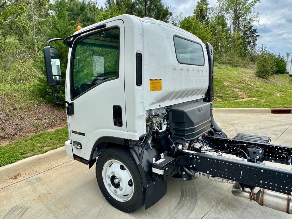 New 2026 ISUZU NPR-HD image 8