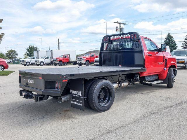 2024 Chevrolet Silverado 4500HD Work Truck image 3
