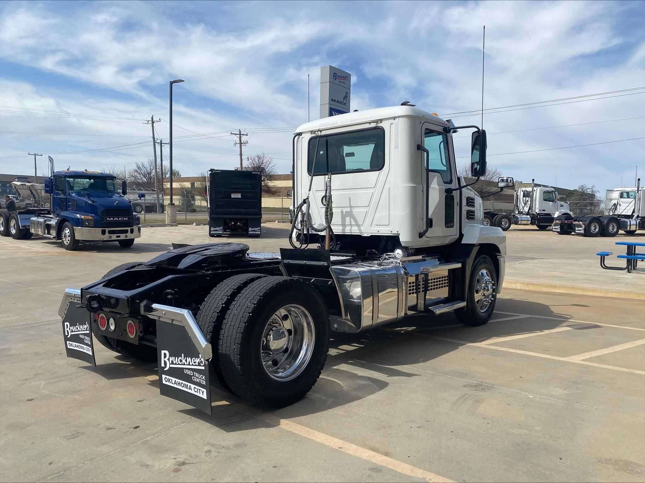 Used 2021 MACK ANTHEM Conventional - Day Cab in Oklahoma City, OK image 11