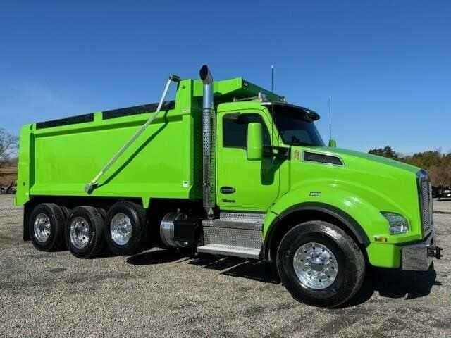 2023 Kenworth T880 image 2