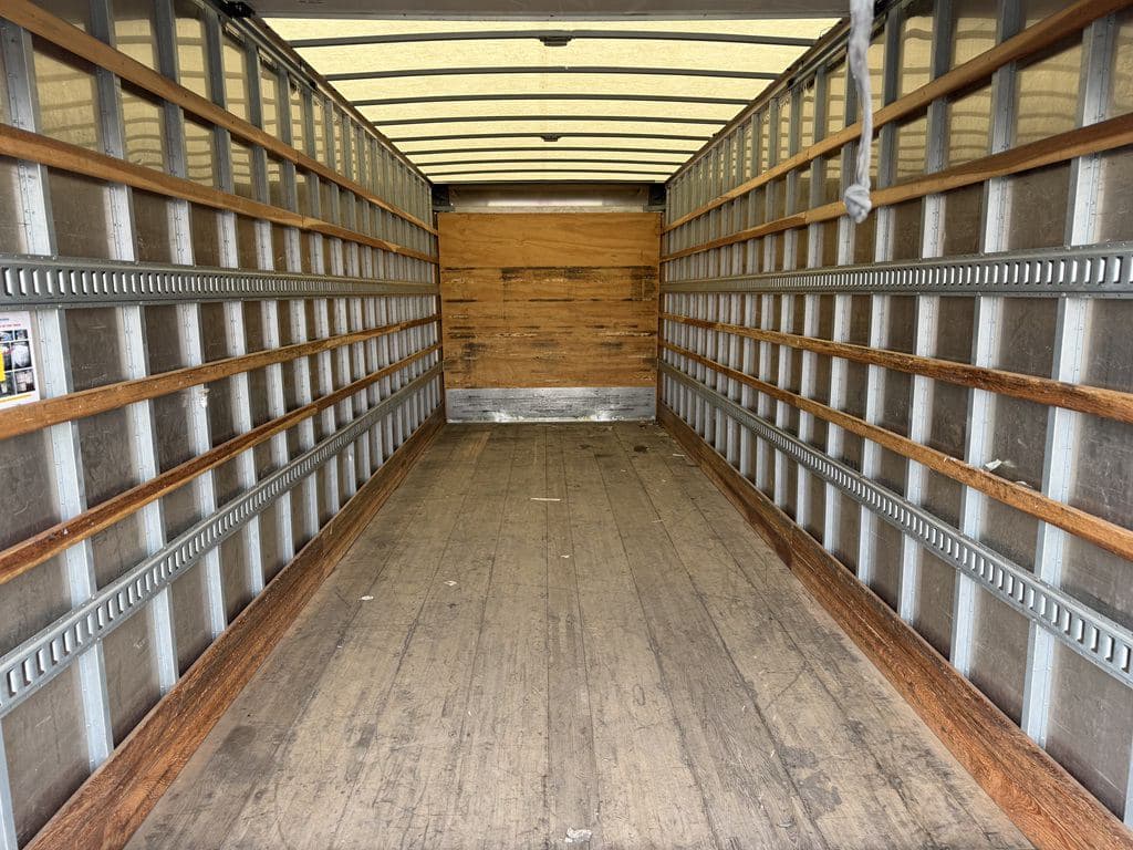 Used 2022 KENWORTH T270 image 21