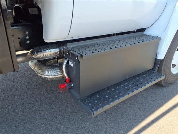 2027 Ford F750 XL SD image 10
