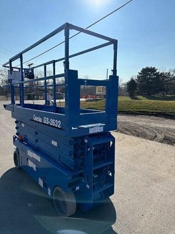 2014 GENIE GS-2632 image 2