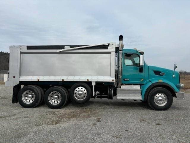 2018 Peterbilt 567 image 4