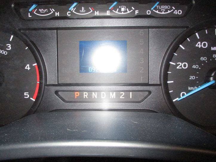 2017 Ford F-550 BUCKET TRUCK 92K MILES image 11