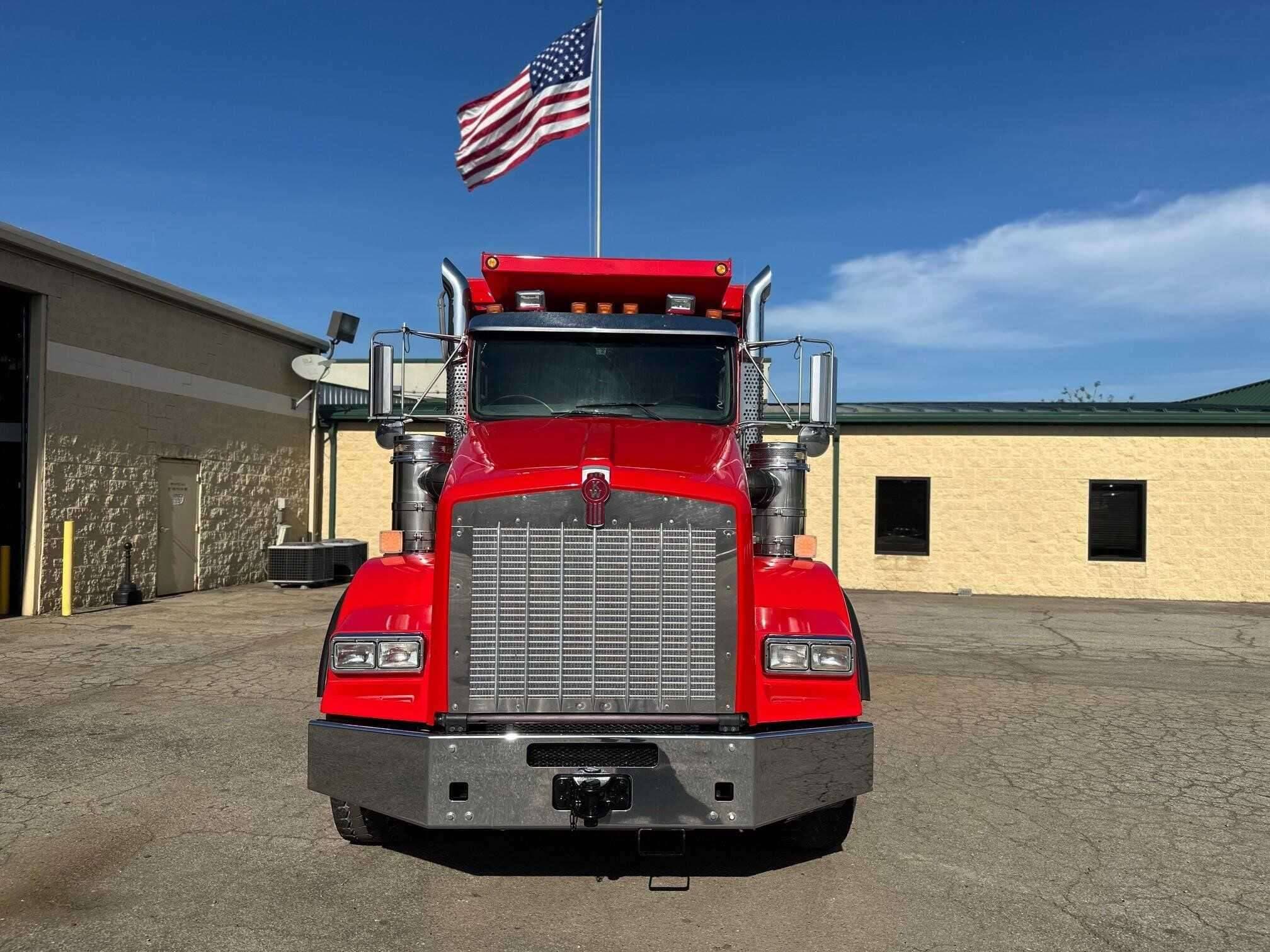 1992 Kenworth T800 image 18