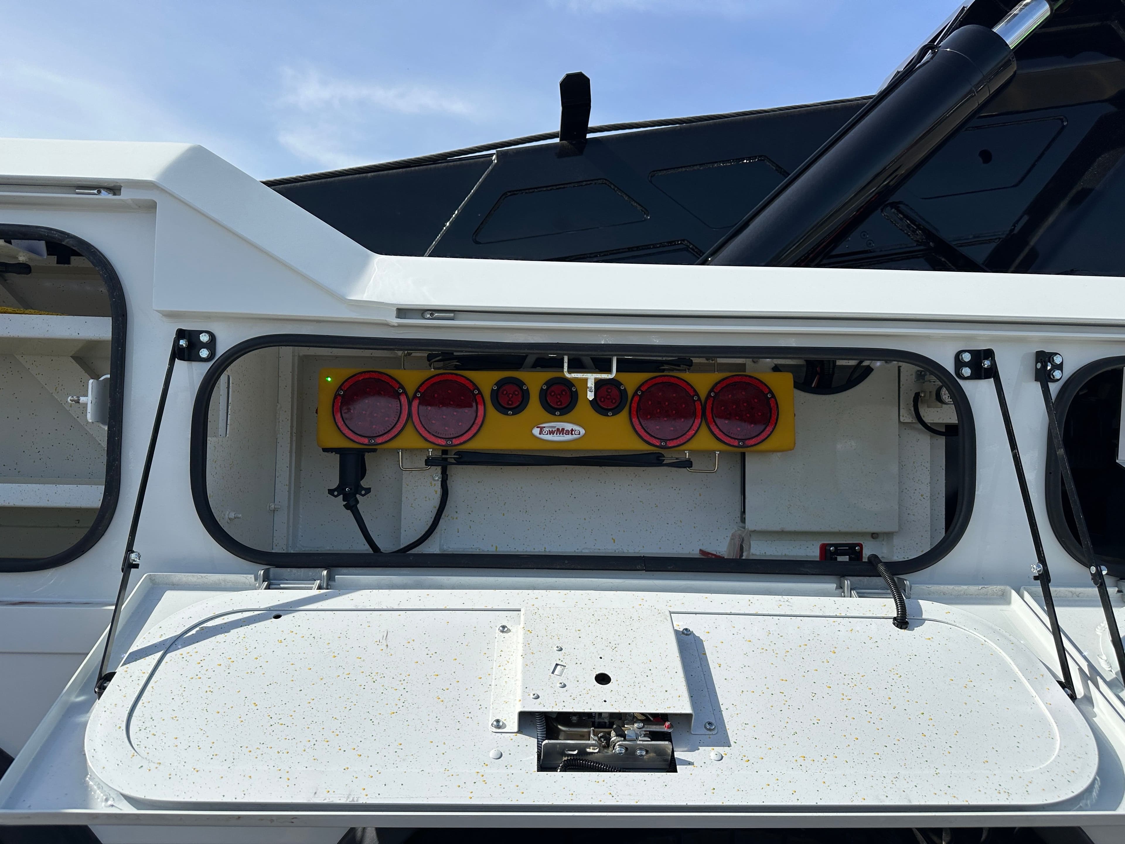 2025 Peterbilt 589 CENTURY 9055XL  (SK#: 6066C)  image 24