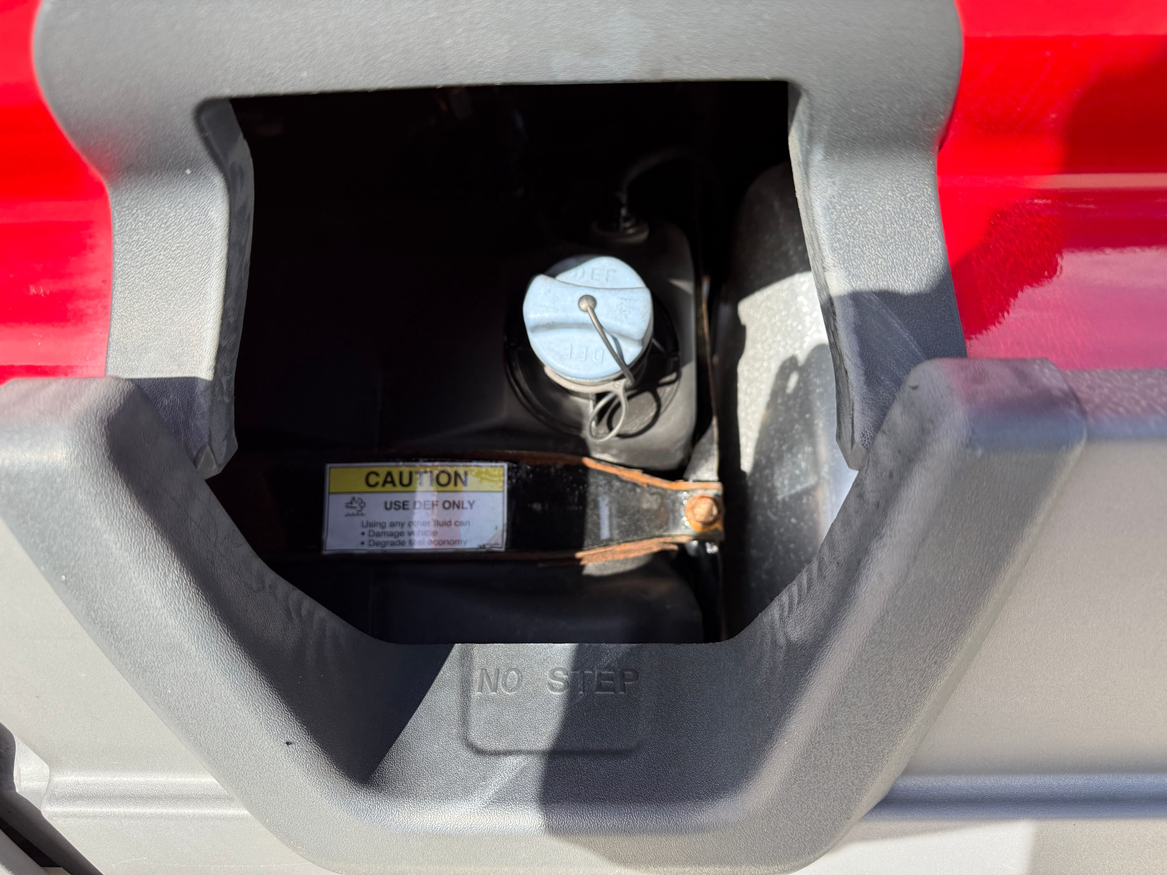 2020 Freightliner Cascadia 126 image 10