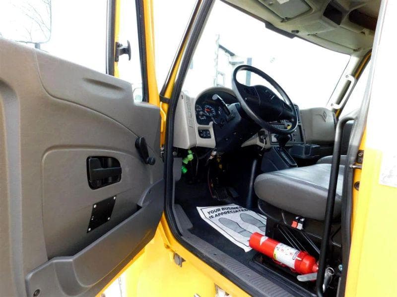 2019 International 4300 image 11