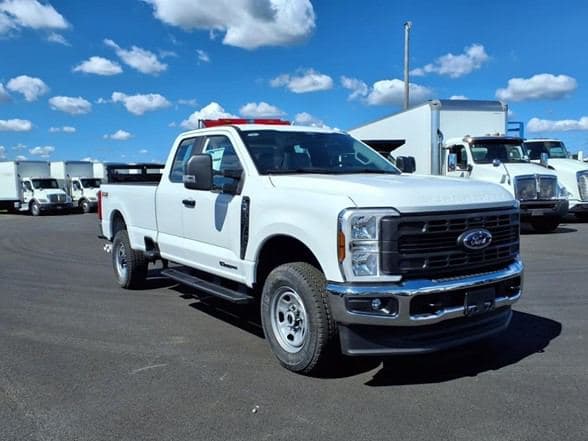 2025 Ford F350 image 1