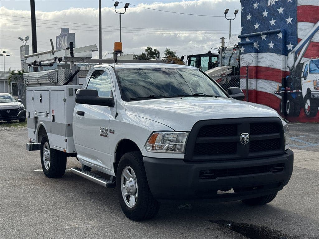 2016 Ram 3500 Tradesman image 1