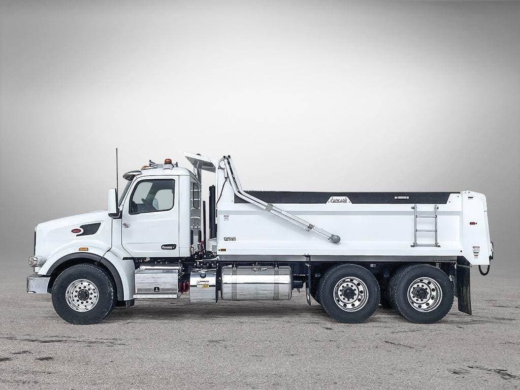 2024 Peterbilt 567 image 3
