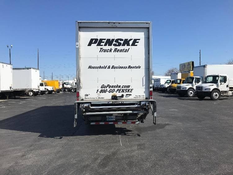 2022 International MV607 Box Truck - 220HP, 6 Speed Automatic, Roll up Door image 6