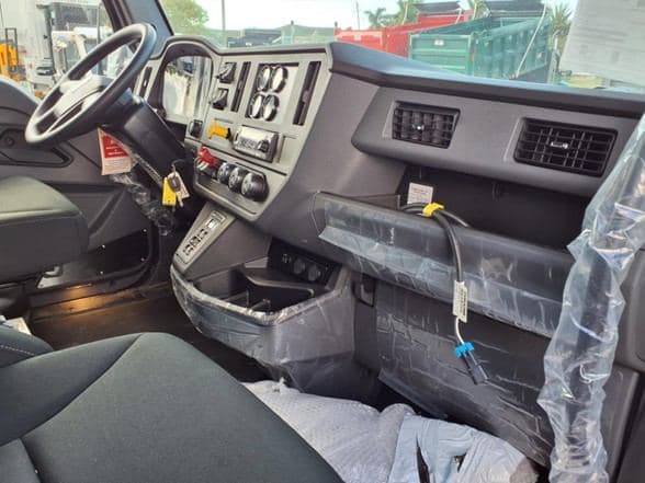 2025 Kenworth D5 image 24