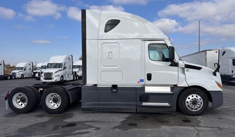 2021 Freightliner Cascadia 126 image 4
