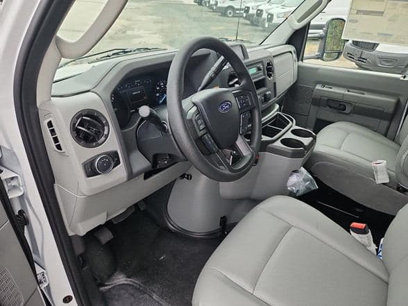 2026 Ford E350 SD image 5