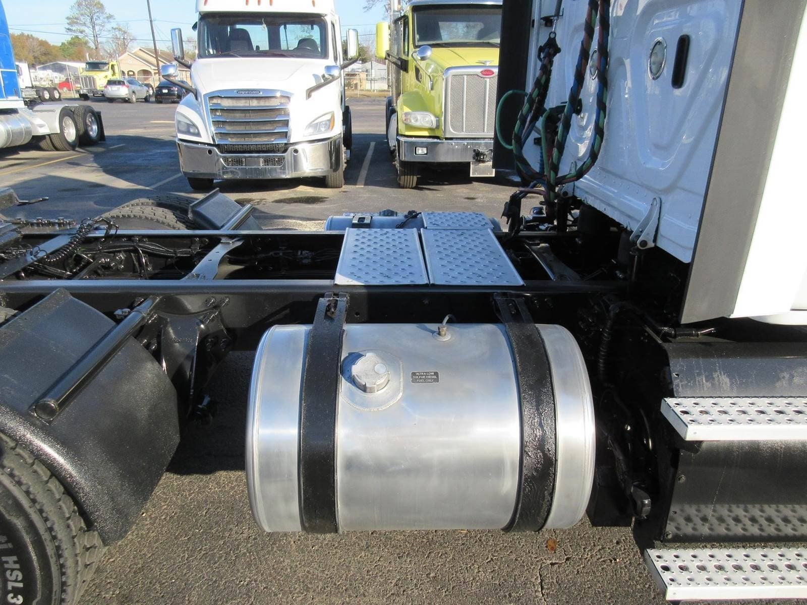 2018 Freightliner Cascadia 113 image 15