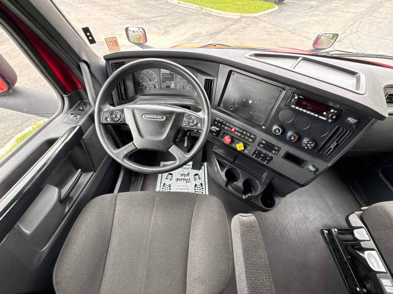 2023 Freightliner Cascadia 126 image 10