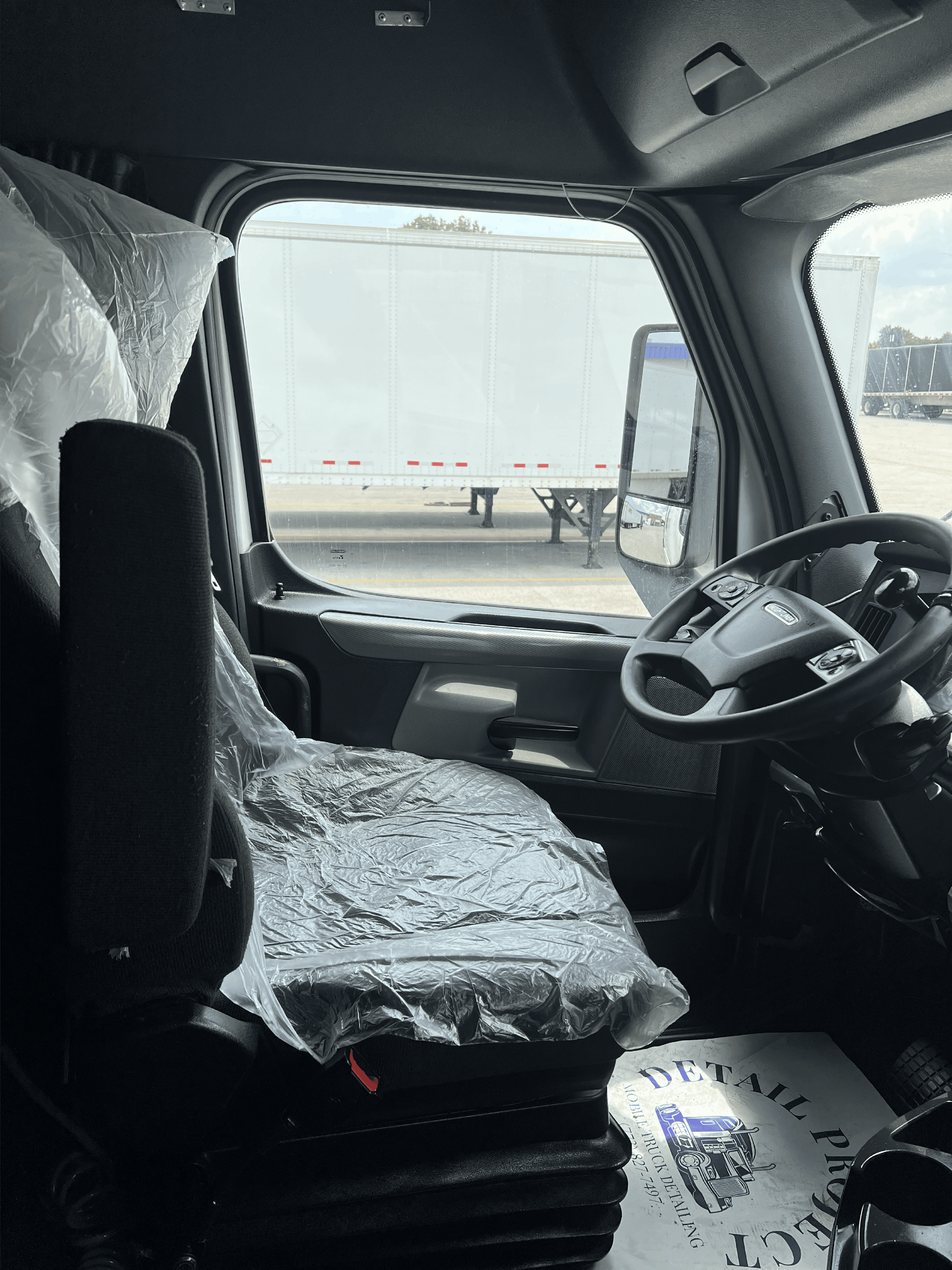 2022 Freightliner Cascadia image 11