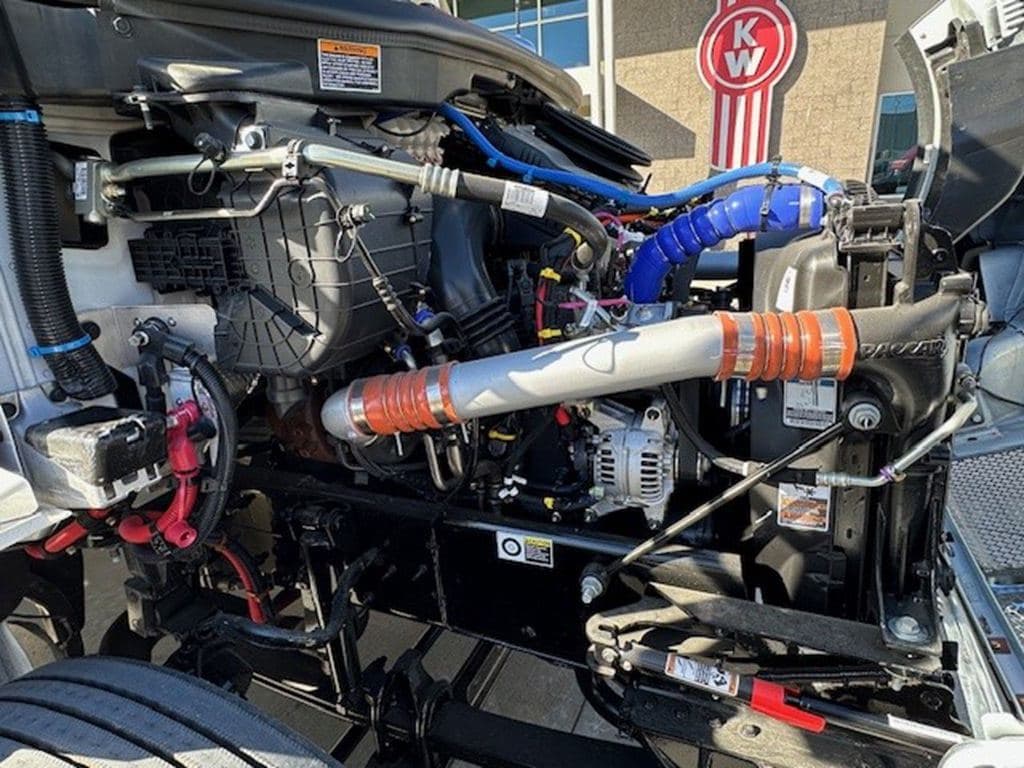 New 2026 KENWORTH T380 image 19