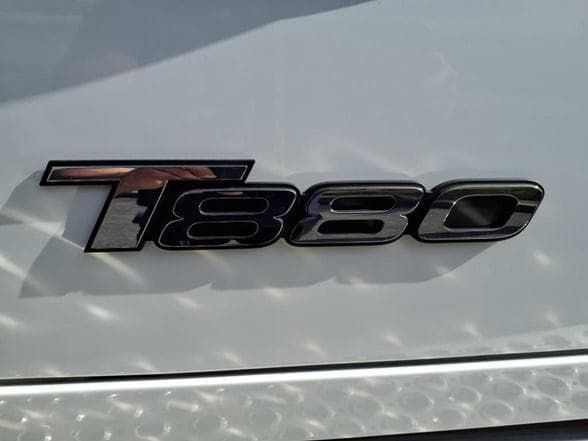 2025 Kenworth T880 image 36