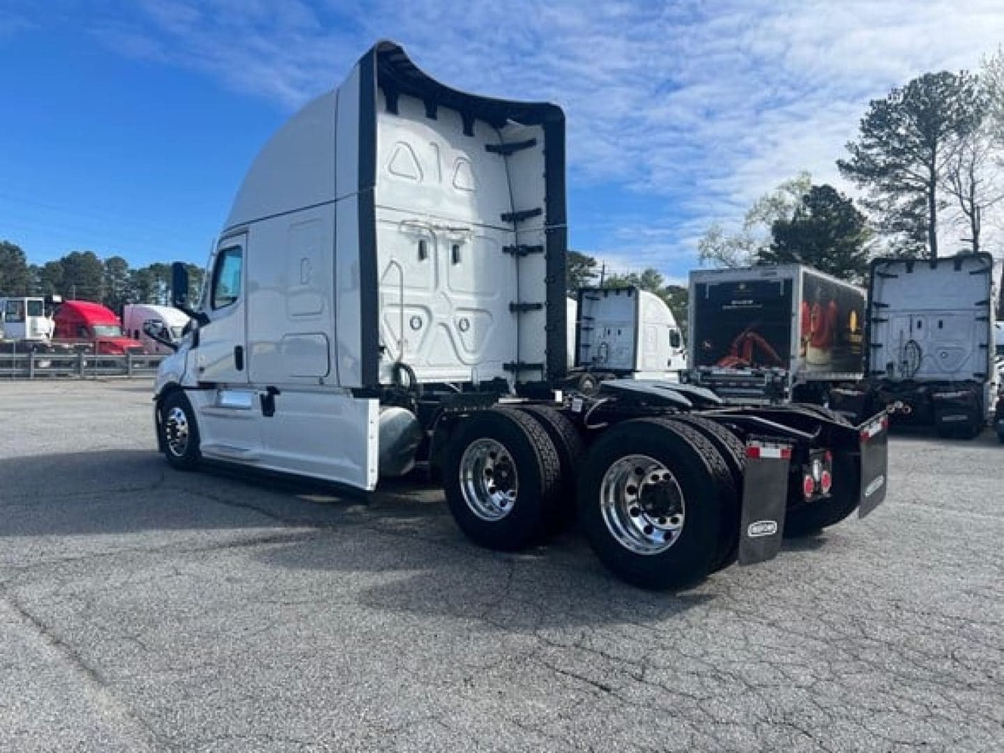 2027 Freightliner Cascadia 126 image 7