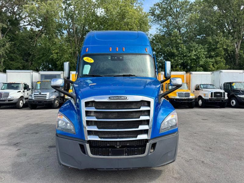 2021 Freightliner Cascadia image 1