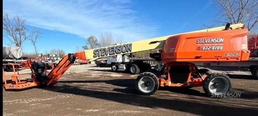 2021 JLG 670SJ image 6