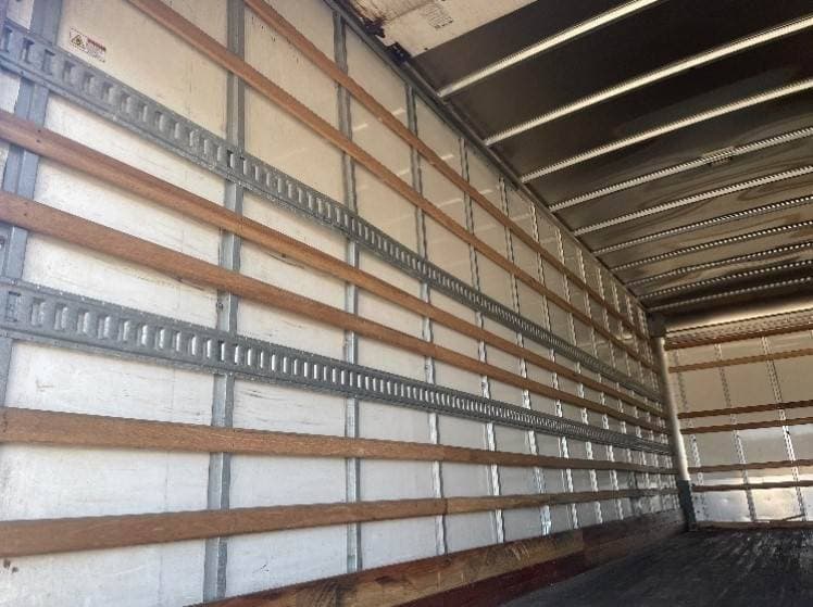 2022 International MV607 Box Truck - 240HP, 6 Speed Automatic, Roll up Door image 10