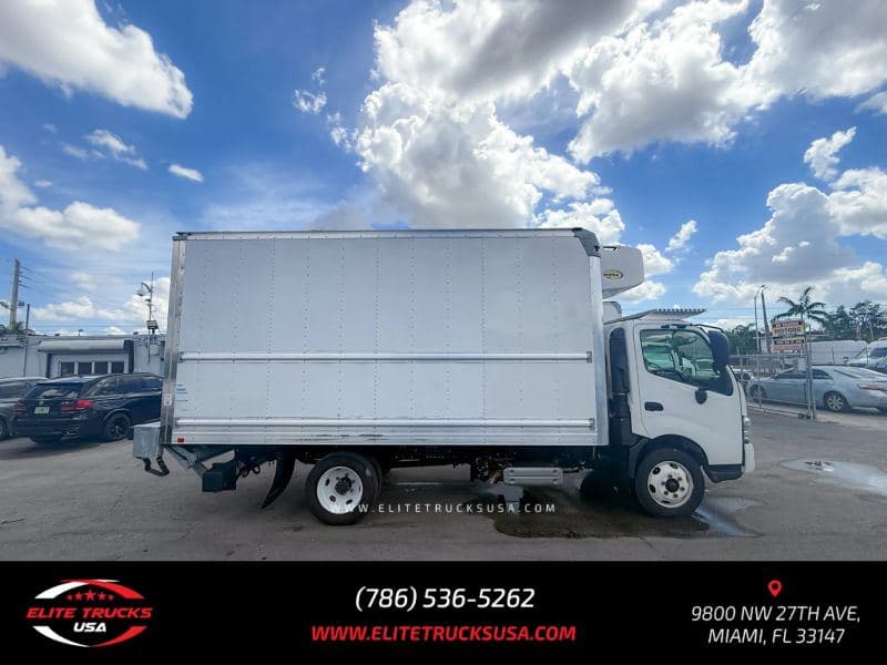 2018 Hino 195 image 6