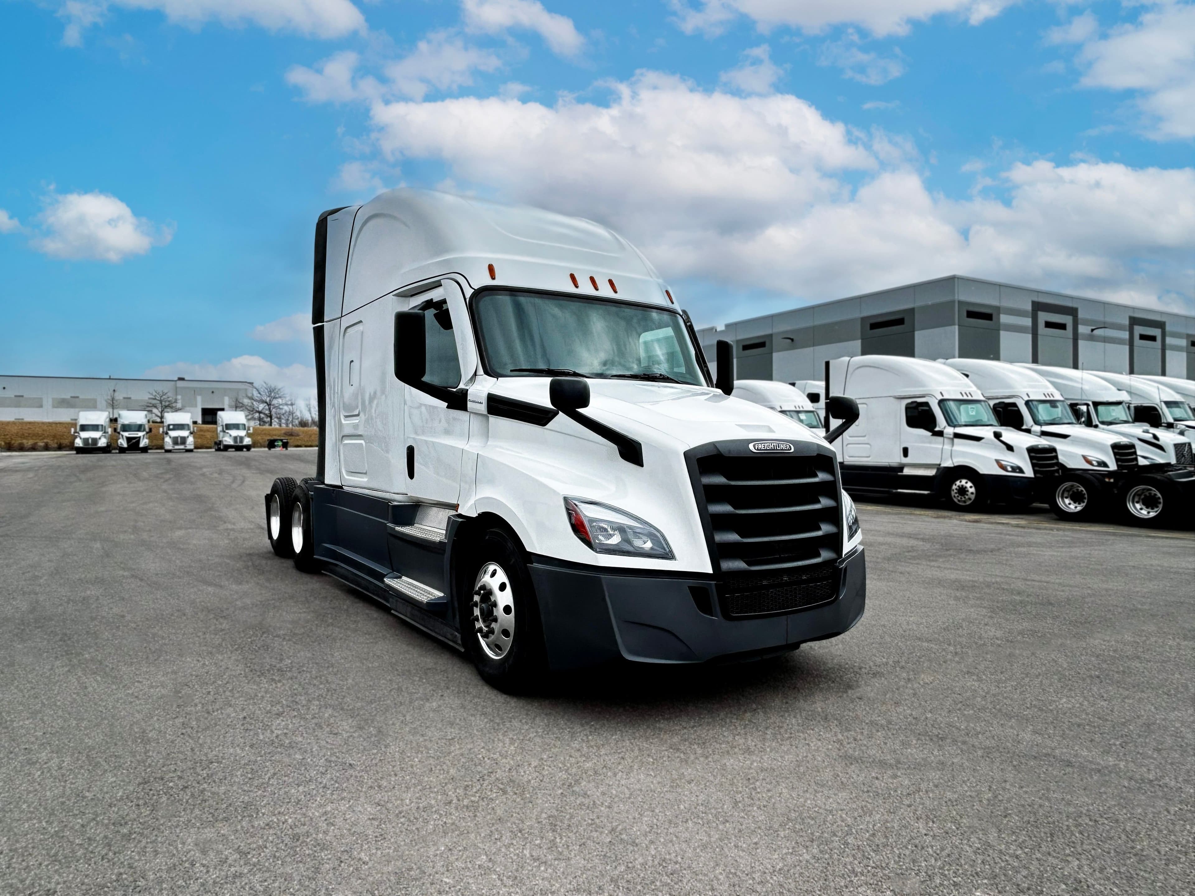 2025 Freightliner Cascadia image 8